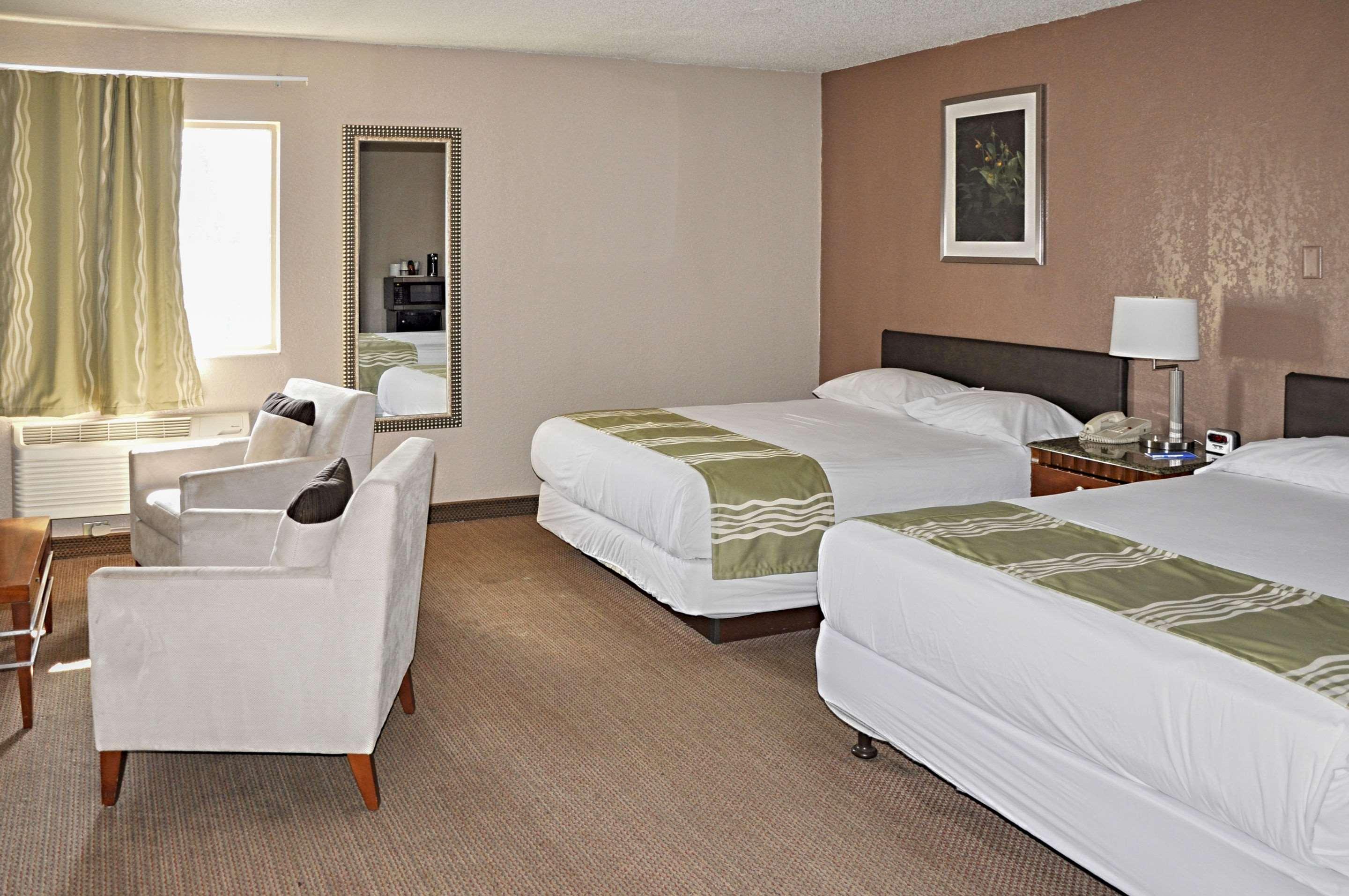 Rodeway Inn Fargo Exterior foto
