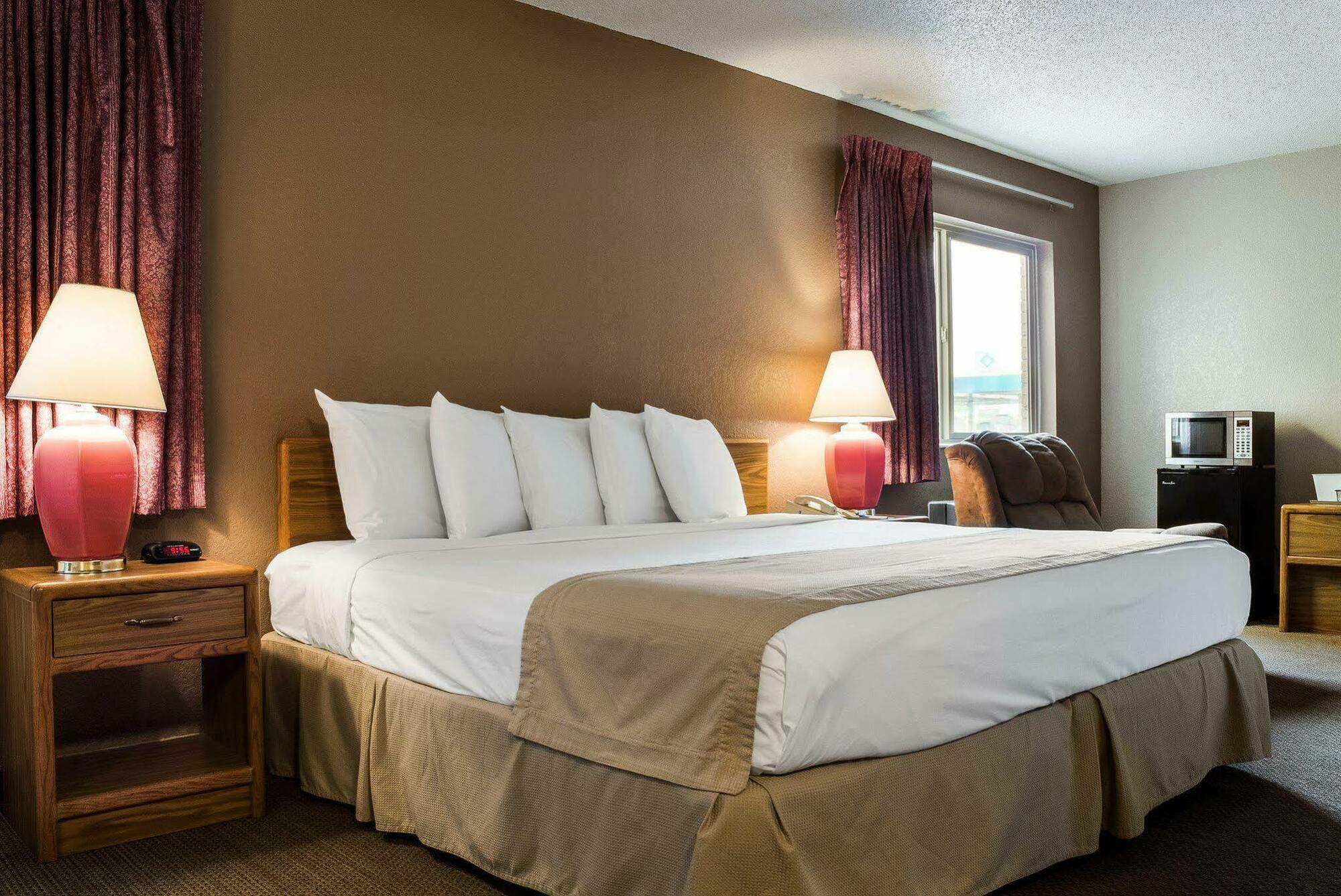 Rodeway Inn Fargo Exterior foto